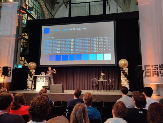 Matthias Ott showing the use of the sin() function when calculating colors.